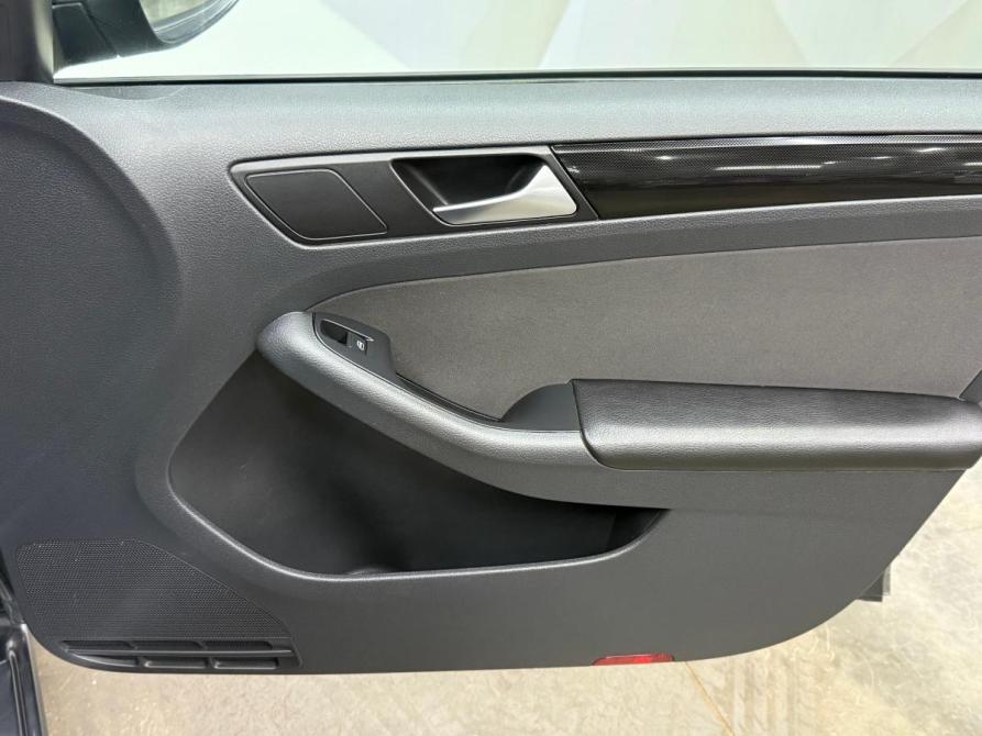 Volkswagen Jetta VI Альметьевск  - изображение 16