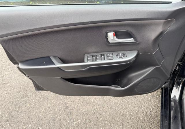 Kia Rio III с пробегом 2012 года, цена 630 000 рублей, 170070 км, хэтчбек, Автокод Объявления