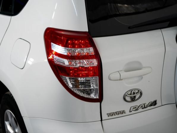 Toyota RAV4 III (XA30) Рестайлинг с пробегом 2010 года, цена 1 350 000 рублей, 187239 км, внедорожник, Автокод Объявления