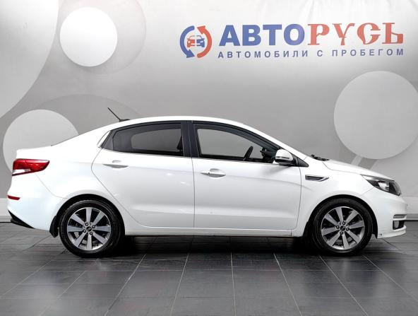 Kia Rio III Рестайлинг с пробегом 2017 года, цена 965 000 рублей, 216400 км, седан, Автокод Объявления