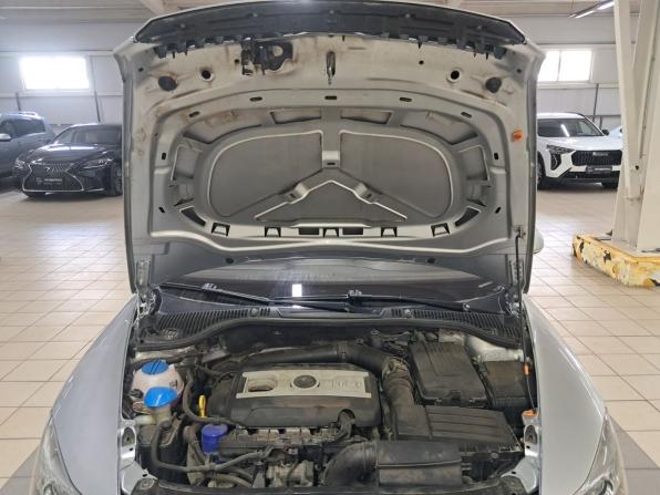 Skoda Octavia II (A5) Рестайлинг с пробегом 2013 года, цена 735 000 рублей, 215106 км, лифтбек, Автокод Объявления