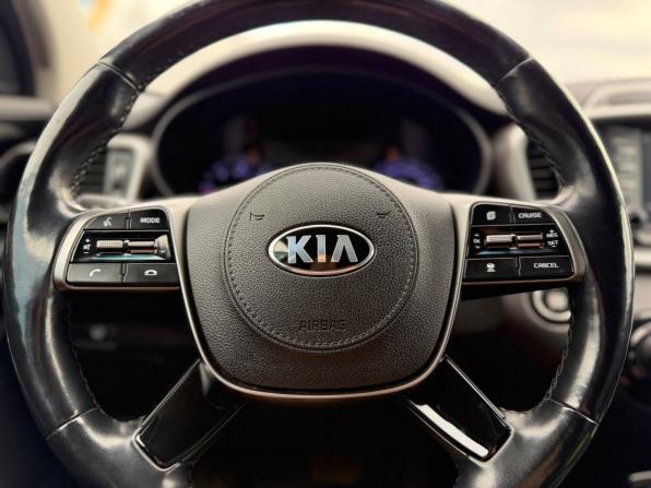 Kia Sorento III Prime Рестайлинг с пробегом 2019 года, цена 2 250 000 рублей, 225000 км, внедорожник, Автокод Объявления