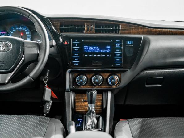 Toyota Corolla XI (E160 E170 E180) Рестайлинг 1 с пробегом 2016 года, цена 1 600 000 рублей, 104937 км, седан, Автокод Объявления