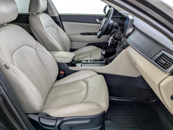Kia Optima IV с пробегом 2017 года, цена 1 795 000 рублей, 130073 км, седан, Автокод Объявления