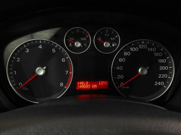 Ford Focus II с пробегом 2007 года, цена 360 000 рублей, 240603 км, хэтчбек, Автокод Объявления