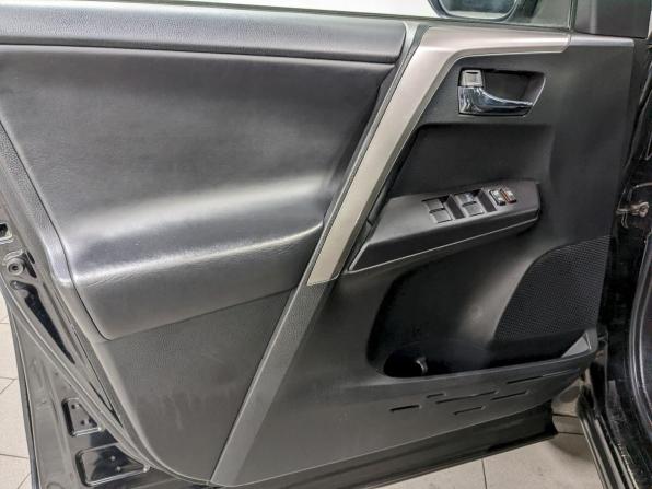 Toyota RAV4 IV (XA40) Рестайлинг с пробегом 2018 года, цена 2 790 000 рублей, 58062 км, внедорожник, Автокод Объявления
