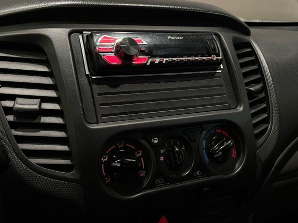 Mitsubishi L200 V с пробегом 2017 года, цена 1 759 000 рублей, 217000 км, offers.body_type.unknown, Автокод Объявления