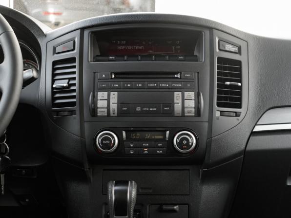 Mitsubishi Pajero IV Рестайлинг 1 с пробегом 2014 года, цена 2 650 000 рублей, 106772 км, внедорожник, Автокод Объявления