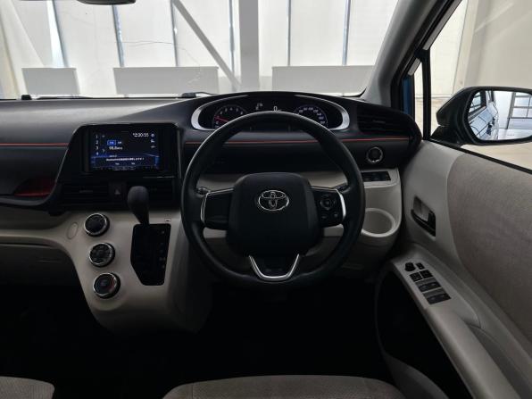 Toyota Sienta II с пробегом 2018 года, цена 1 515 000 рублей, 142210 км, минивэн, Автокод Объявления