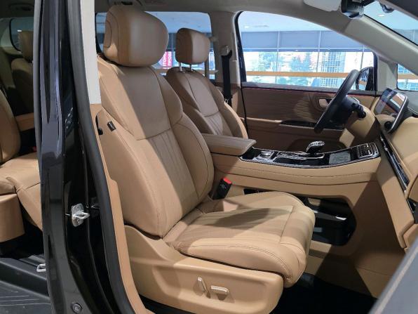 JAC RF8 с пробегом 2025 года, цена 4 499 000 рублей, 18 км, минивэн, Автокод Объявления