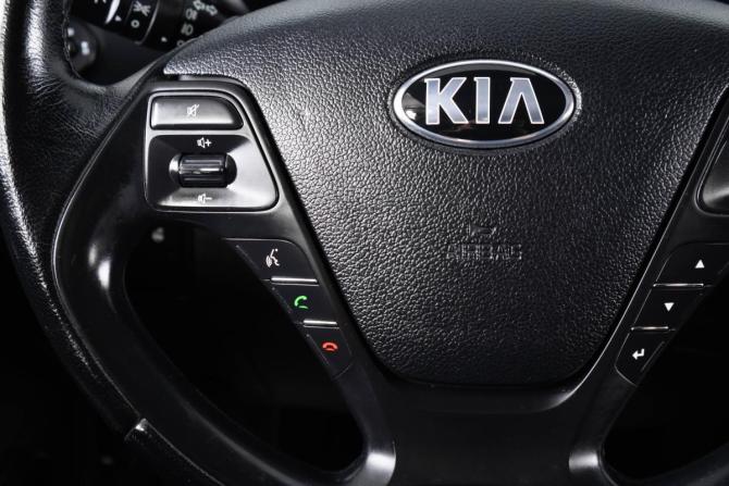 Kia Ceed II Рестайлинг с пробегом 2015 года, цена 1 549 000 рублей, 91800 км, хэтчбек, Автокод Объявления