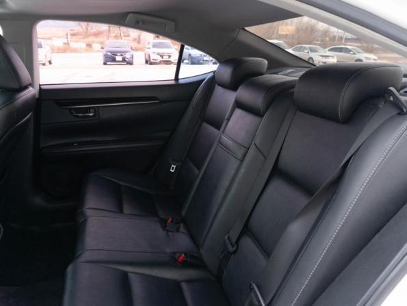 Lexus ES VI с пробегом 2014 года, цена 1 849 000 рублей, 220322 км, седан, Автокод Объявления