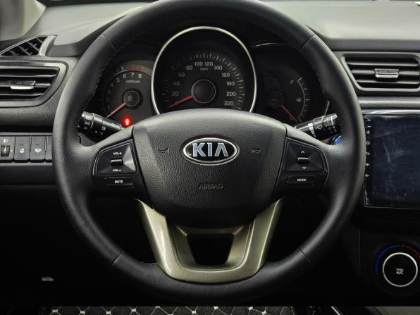 Kia Rio III Рестайлинг с пробегом 2015 года, цена 749 000 рублей, 222193 км, седан, Автокод Объявления