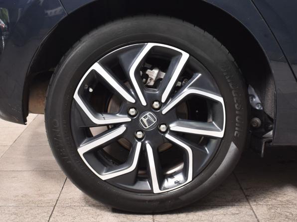 Honda Fit IV с пробегом 2022 года, цена 1 229 995 рублей, 128556 км, хэтчбек, Автокод Объявления