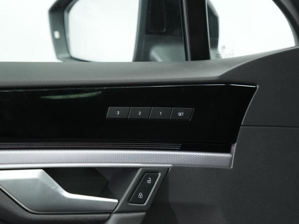 Volkswagen Touareg III с пробегом 2022 года, цена 8 840 000 рублей, 28700 км, внедорожник, Автокод Объявления