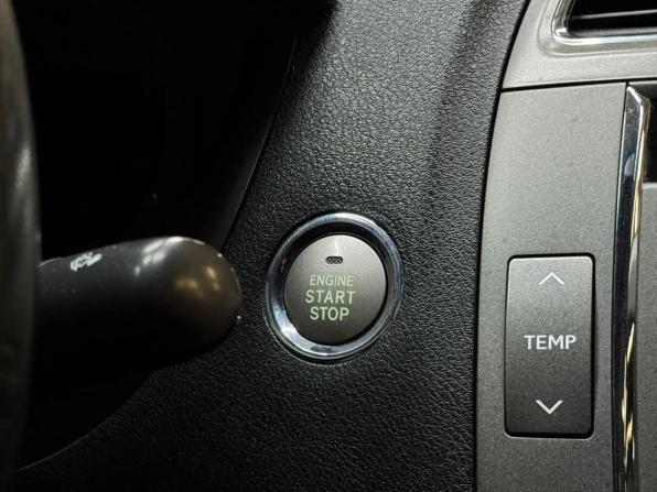 Lexus ES V Рестайлинг с пробегом 2010 года, цена 1 347 000 рублей, 288137 км, седан, Автокод Объявления