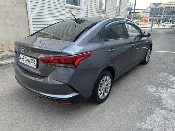 Hyundai Solaris II Рестайлинг с пробегом 2021 года, цена 1 350 000 рублей, 105556 км, седан, Автокод Объявления