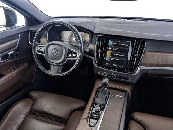 Volvo V90 Cross Country I Рестайлинг с пробегом 2021 года, цена 3 710 000 рублей, 125517 км, универсал, Автокод Объявления