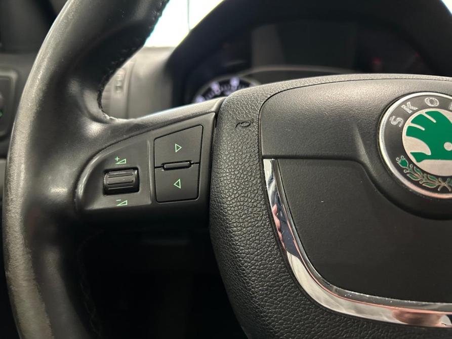 Skoda Octavia II (A5) Рестайлинг Санкт-Петербург  - изображение 21