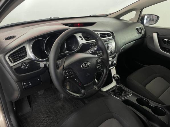 Kia Ceed II с пробегом 2013 года, цена 826 000 рублей, 198853 км, хэтчбек, Автокод Объявления