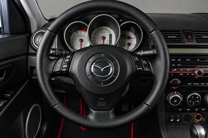 Mazda 3 I (BK) Рестайлинг с пробегом 2008 года, цена 759 000 рублей, 195000 км, седан, Автокод Объявления