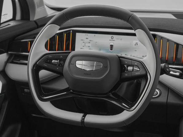 Geely Atlas II с пробегом 2025 года, цена 3 150 000 рублей, 21 км, внедорожник, Автокод Объявления