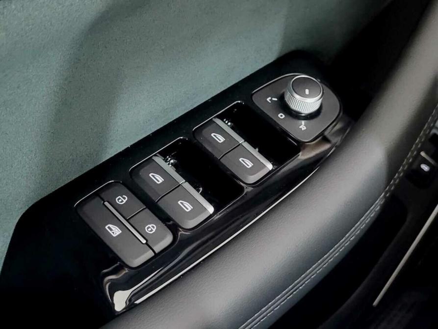 Geely Monjaro I Москва  - изображение 11