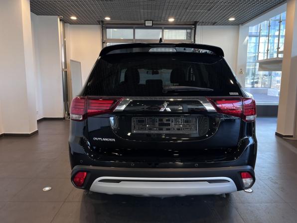 Mitsubishi Outlander III Рестайлинг 3 с пробегом 2021 года, цена 2 840 000 рублей, 54774 км, внедорожник, Автокод Объявления