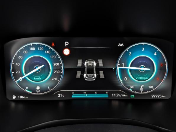 Hyundai Santa Fe IV Рестайлинг с пробегом 2021 года, цена 2 950 000 рублей, 97920 км, внедорожник, Автокод Объявления