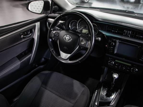 Toyota Corolla XI (E160 E170 E180) с пробегом 2013 года, цена 1 079 000 рублей, 178000 км, седан, Автокод Объявления