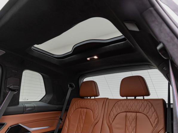 BMW X7 I (G07) Рестайлинг с пробегом 2024 года, цена 16 850 000 рублей, 17417 км, внедорожник, Автокод Объявления