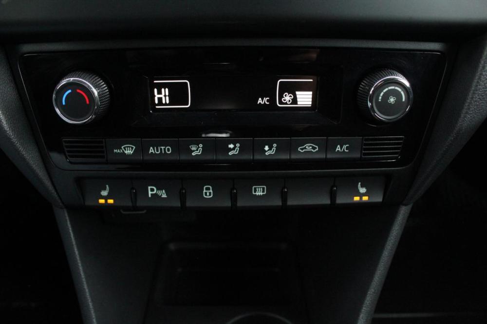 Skoda Rapid I Рестайлинг Брянск  - изображение 18