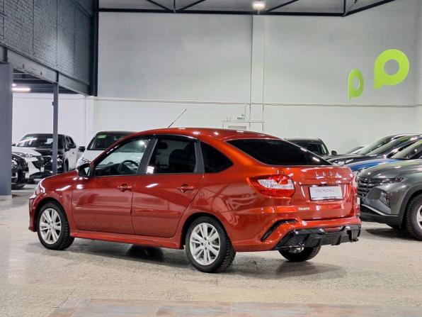 Lada (ВАЗ) Granta I Рестайлинг с пробегом 2022 года, цена 955 000 рублей, 9861 км, лифтбек, Автокод Объявления