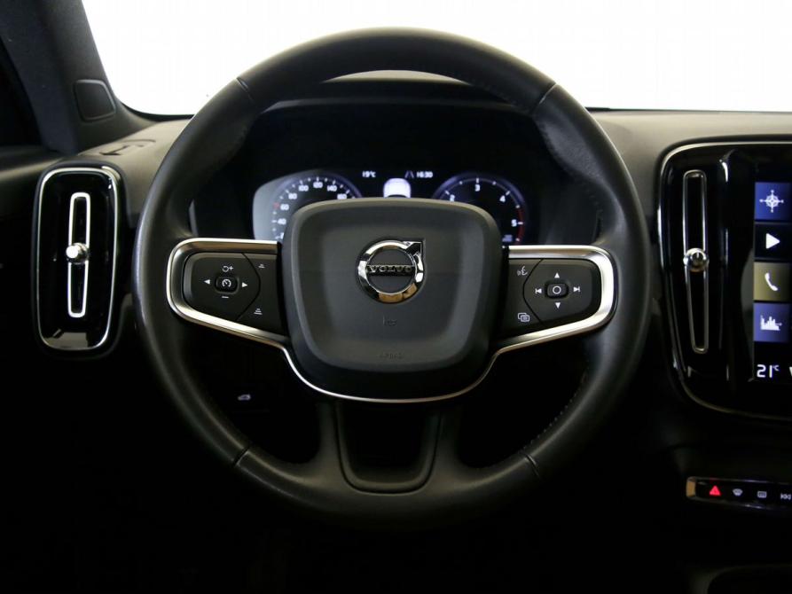 Volvo XC40 I Санкт-Петербург  - изображение 19