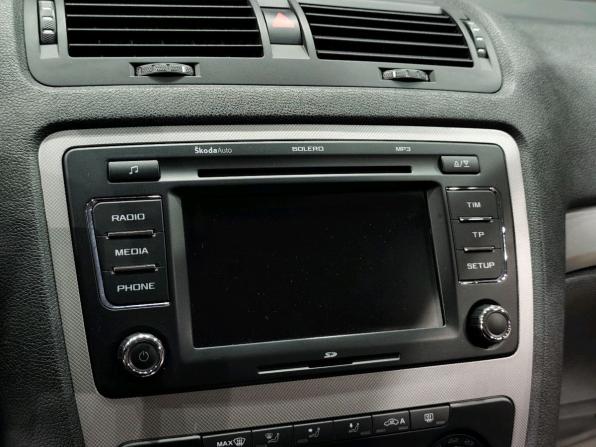 Skoda Octavia II (A5) Рестайлинг с пробегом 2012 года, цена 999 000 рублей, 128359 км, лифтбек, Автокод Объявления