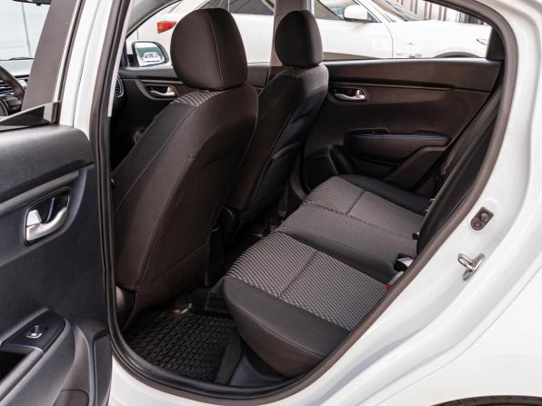 Kia Rio IV с пробегом 2019 года, цена 1 285 000 рублей, 111832 км, седан, Автокод Объявления