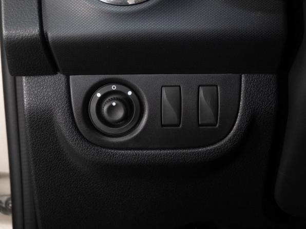 Renault Sandero II Рестайлинг с пробегом 2020 года, цена 1 360 000 рублей, 65834 км, хэтчбек, Автокод Объявления