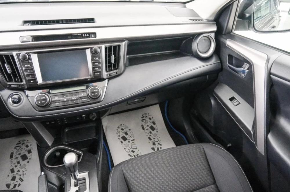 Toyota RAV4 IV (XA40) Рестайлинг Красноярск  - изображение 12