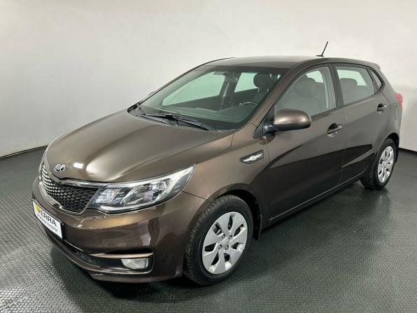 Kia Rio III Рестайлинг с пробегом 2017 года, цена 1 000 000 рублей, 100771 км, седан, Автокод Объявления