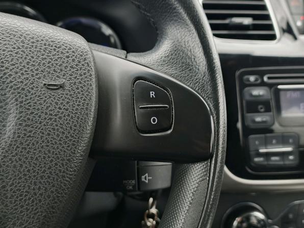 Renault Sandero II с пробегом 2015 года, цена 849 000 рублей, 121700 км, хэтчбек, Автокод Объявления
