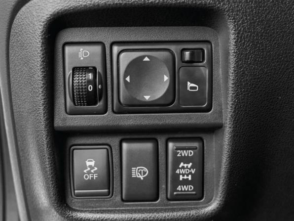 Nissan Juke I с пробегом 2013 года, цена 985 000 рублей, 227823 км, внедорожник, Автокод Объявления