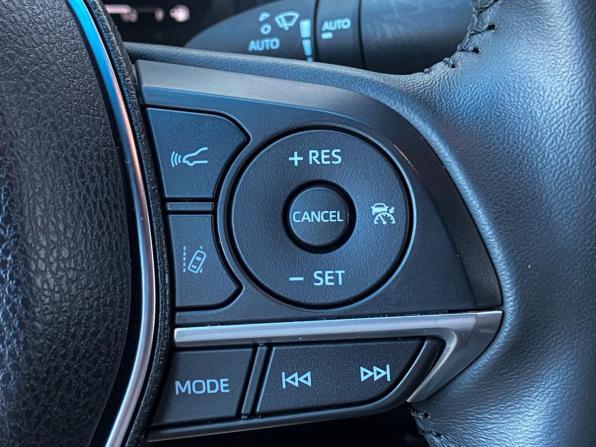 Toyota Camry VIII (XV70) Рестайлинг с пробегом 2023 года, цена 3 450 000 рублей, 33000 км, седан, Автокод Объявления
