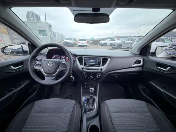 Hyundai Solaris II Рестайлинг с пробегом 2021 года, цена 970 000 рублей, 272000 км, седан, Автокод Объявления