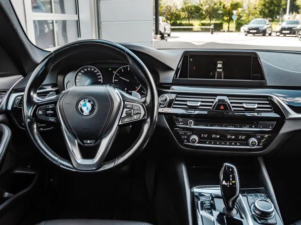 BMW 5 серии VII (G30/G31/G38) с пробегом 2018 года, цена 2 800 000 рублей, 158904 км, седан, Автокод Объявления