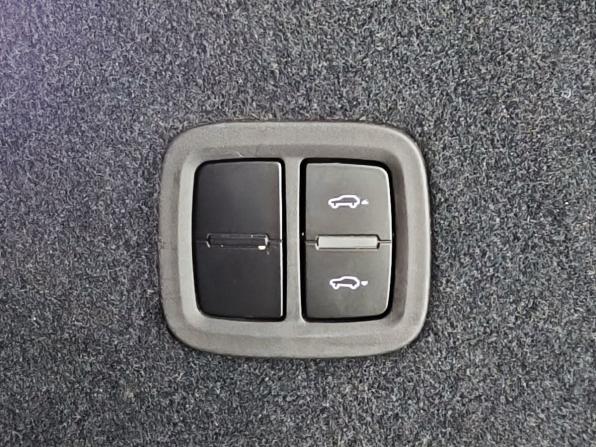 Porsche Cayenne III с пробегом 2022 года, цена 13 480 000 рублей, 35443 км, внедорожник, Автокод Объявления