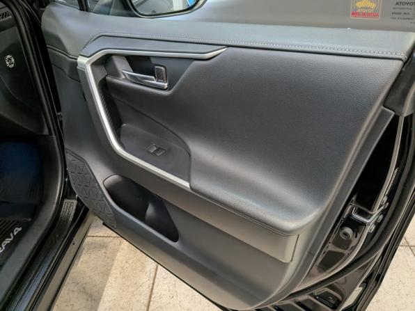 Toyota RAV4 V (XA50) с пробегом 2021 года, цена 3 850 000 рублей, 76500 км, внедорожник, Автокод Объявления