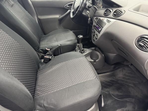 Ford Focus I Рестайлинг с пробегом 2004 года, цена 359 000 рублей, 238262 км, хэтчбек, Автокод Объявления