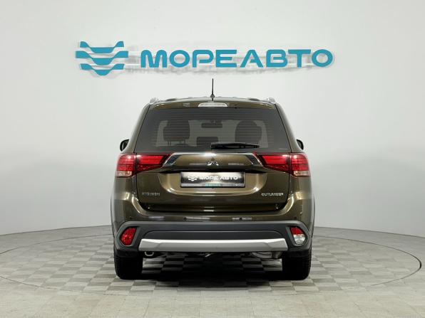 Mitsubishi Outlander III Рестайлинг 2 с пробегом 2015 года, цена 1 890 000 рублей, 113506 км, внедорожник, Автокод Объявления