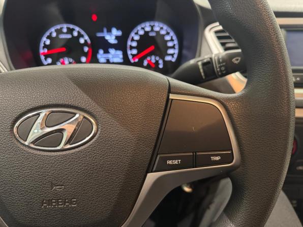 Hyundai Solaris II Рестайлинг с пробегом 2021 года, цена 1 645 000 рублей, 56000 км, седан, Автокод Объявления