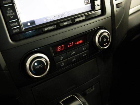 Mitsubishi Pajero IV Рестайлинг 1 с пробегом 2012 года, цена 2 099 000 рублей, 198618 км, внедорожник, Автокод Объявления